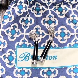 Brighton stud back with black detail